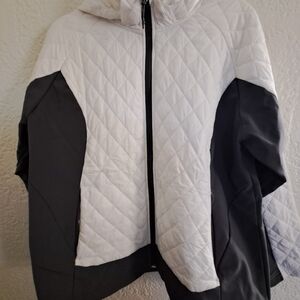 Izod White and Gray Quilted Jacket